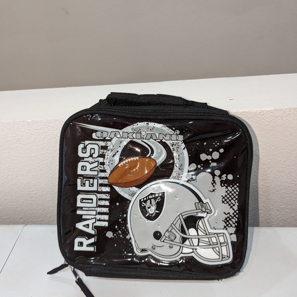OAKLAND RAIDERS Insulated Lunchbox (FLAWS) - Picture 1 of 9